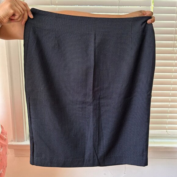 Fitted Skirt - Picture 2 of 4